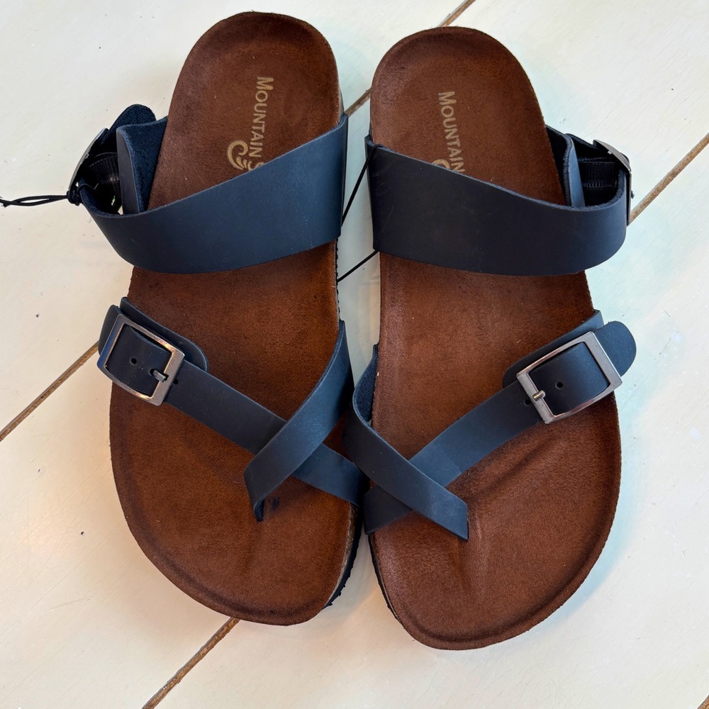 Mountain Sole Black Leather Slip On Sandals Women’s 7 Adjustable Straps Boho NWT